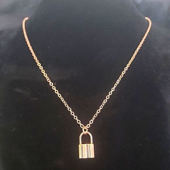 GOLD PLATED HEART KEY & LOCK UNISEX PENDANT NECKLACE WITH INSPIRATIONAL CARD - Picture 7 of 10